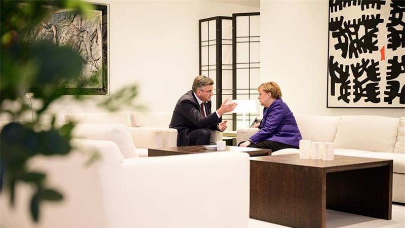 Plenković i Merkel: Zagrebački summit mora imati politički karakter i odrediti pristupnu dinamiku susjednih zemalja